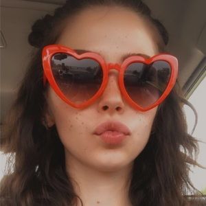 Meet your Posher, Adrianna